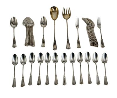 12 couverts à entrement, 1 couvert à salade et 12 cuillères … - Photo 1