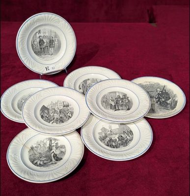 Lot d'assiettes parlantes dont 7 en faïence de Creil et Mont…
