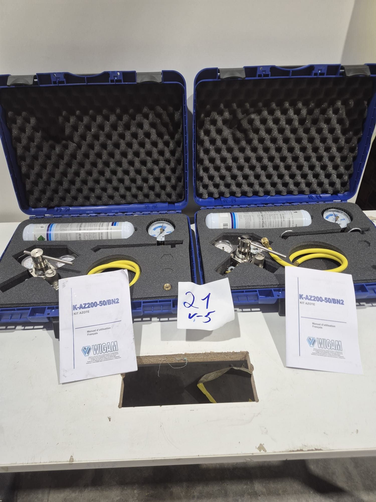 Lot de 2 kits professionnels de mise sous pression à l’azote…