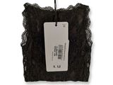 bralet en dentelle noire avec une étiquette attachée, sur fond blanc