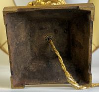 Bougeoir cassolette en bronze doré et ciselé, à double têtes… (photo 4)