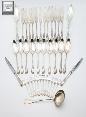 Lot De 12 Fourchettes à Huître Christofle Modèle Marly En Métal Argenté (occasion)