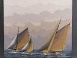 tableau représentant trois voiliers en mer, avec des montagnes en arrière-plan