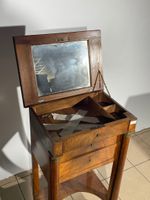 Travailleuse en bois de placage, ouvrant par deux tiroirs (l… (photo 3)