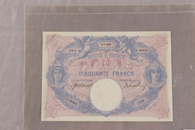 un ancien billet de banque français sur lequel figure le portrait d'une femme