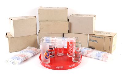 plusieurs cartons de Coca-Cola, Coca-Cola, Coca-Cola, Coca-Cola, Coca-Cola, Coca-Cola, Coca-Cola, Coca-Cola, Coca-Cola, Coca-Cola, Coca-Cola, Coca-Cola, Coca-Cola, Coca-Cola, Coca-Cola, Coca-Cola, Coca-Cola, Coca-Cola, Coca-Cola, Coca-Cola, Coca-Cola, Coca-Cola, Coca-Cola, Coca-Cola, Coca-Cola, Coca-Cola, Coca-Cola, Coca-Cola, Coca-Cola, Coca-Cola, Coca-Cola, Coca
