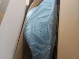 un carton contenant un matelas et un carton contenant un matelas