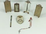 a lot of items that are sitting on a table