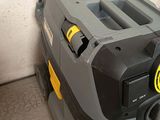 an image of a machine that is sitting on the floor