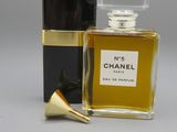 chanel no 5 parfum bottle and gold cone