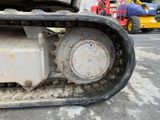 a close up view of the front end of a bulldozer