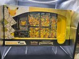 vitrine pour le coffret « Celebration » de Pikachu (Pokémon)