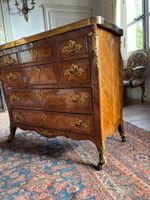 COMMODE A TRNASFORMATIONS en placage de bois de violette et … (photo 3)