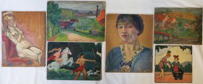 Plusieurs tableaux représentant des femmes et des chevaux sont accrochés au mur.