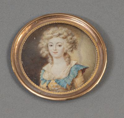 portrait d'une dame en robe bleue, dans un cadre doré