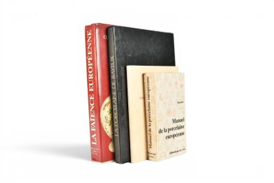 deux livres superposés