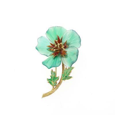 broche en forme de fleur bleu Tiffany avec des feuilles vertes sur fond blanc
