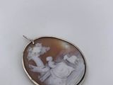 a picture of a picture of a woman and child in a cameo