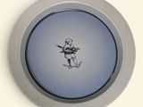 une horloge sur laquelle est représenté un homme