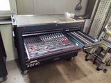 une photo d'un établi sur lequel se trouvent des outils