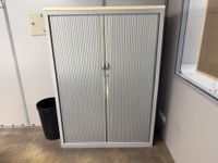 Ensemble de mobilier de bureau comprenant (photo 3)
