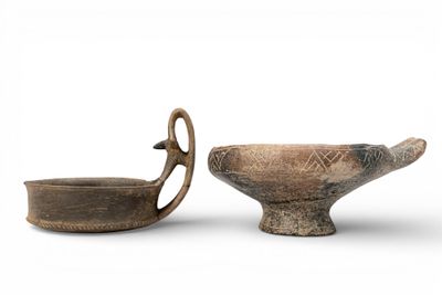 Paire DE RÉCipients DE LA Fin DE L'ÂGE DU Bronze