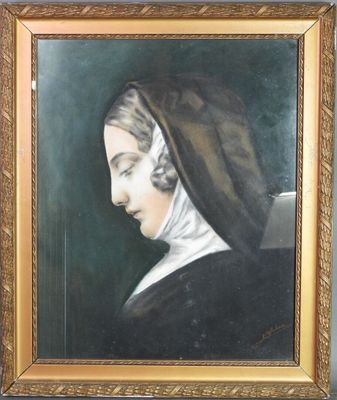un tableau représentant une femme en robe noire, la tête voilée