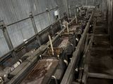 a lot of machines that are inside of a building