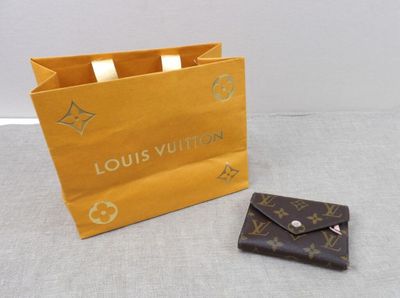 portefeuille et porte-cartes Louis Vuitton