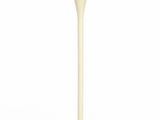 Le lampadaire est blanc et est muni d'un cordon noir.