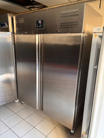 Chambre froide positive L2G BM GN1410TN, deux portes, inox. Frais...