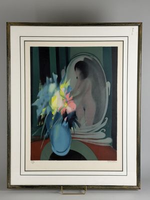 tableau représentant une femme dans un miroir, avec des fleurs dans un vase bleu