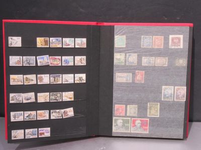 501.57 - Album DE Timbres Poste Portugal .