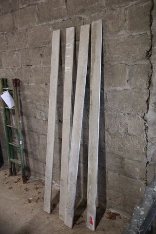 Lot de 4 règles de maçon