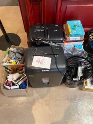 a lot of items that are sitting on the floor