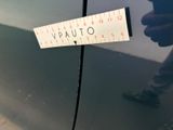 a sticker on the side of a car that says vauto