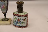 Lampe à pétrole Napoléon III en verre vert à décor émaillé d… (photo 6)