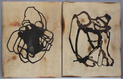 une image représentant deux œuvres d'art sur un morceau de bois