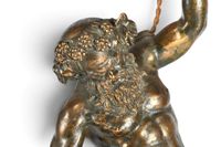 LAMPE (pieds de) en bronze patiné figurant le Silène, satyre… (photo 2)