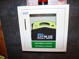 une photo d'un meuble AEP Plus fixé au mur