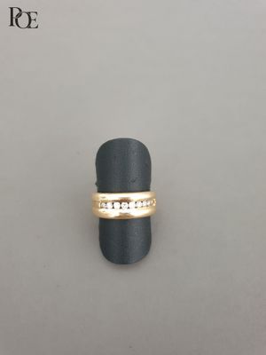 Bague en or jaune 18k (750‰) ornée d'une ligne de petits dia… - Photo 1