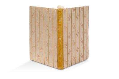 une image représentant un livre à la couverture en bois sur fond blanc