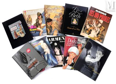 un grand nombre de livres posés sur une table