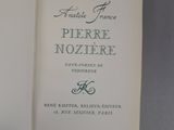 un livre ouvert sur lequel figure l'image d'un homme à vélo