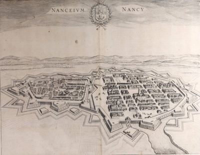 une vieille carte d'une ville avec un château en son centre