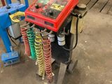 la photo d'une machine qui se trouve dans un garage