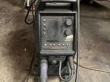 une machine qui traîne dans le garage