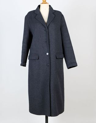 un manteau bleu foncé sur un mannequin, un mannequin, un mannequin, un mannequin, un mannequin, un mannequin, un mannequin, un mannequin, un mannequin, un mannequin, un mannequin, un mannequin, un mannequin, un mannequin, un mannequin, un mannequin, un mannequin, un mannequin, un mannequin, un mannequin, un mannequin, un mannequin, un mannequin, un mannequin, un mannequin, un mannequin, un mannequin, un mannequin, un mannequin, un mannequin, un mannequin, un mannequin,