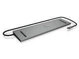 une image représentant un téléphone portable relié à un câble de recharge