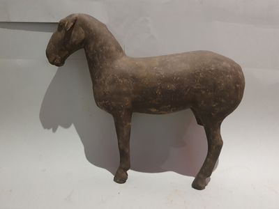 Mouton en terre cuite grise 35 x 40 cm (restauration aux jam…